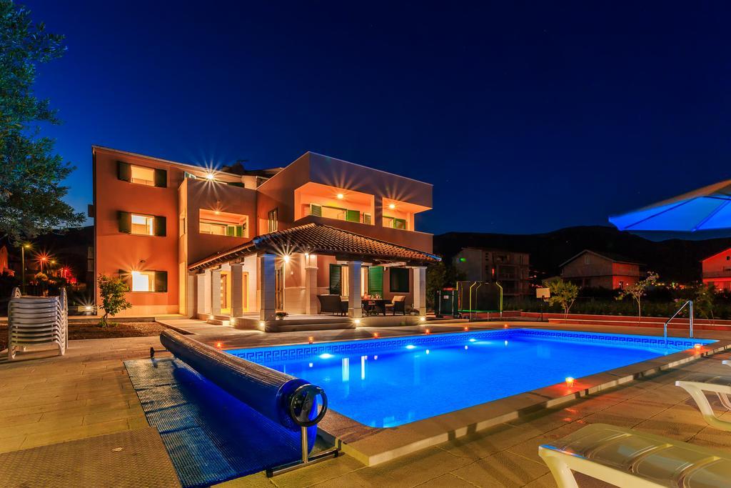 Villa Rusula Rudine  Luaran gambar